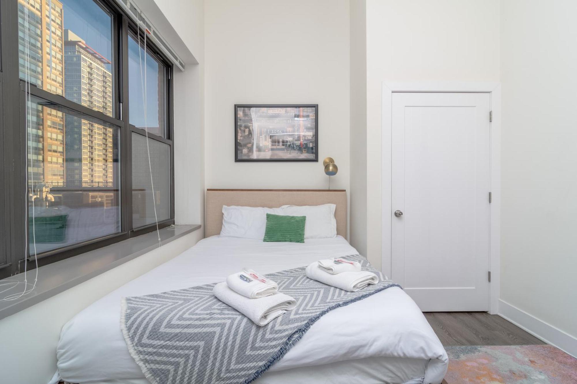 Mccormick Place 3Br Luxury Penthouse Duplex With Personal Rooftop And Optional Parking For 8 Guests In Chicago South Loop Чикаго Екстериор снимка