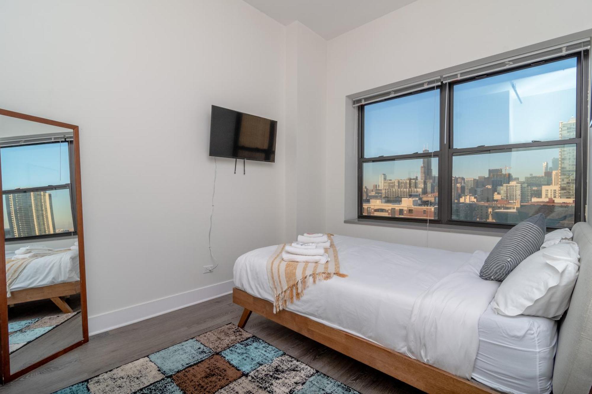 Mccormick Place 3Br Luxury Penthouse Duplex With Personal Rooftop And Optional Parking For 8 Guests In Chicago South Loop Чикаго Екстериор снимка